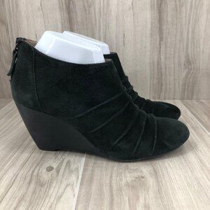 BCBGeneration Wedge Ankle Boots Womens 8.5B Helen Black Suede Zip Booties